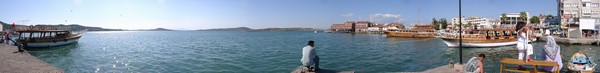 Ayvalik - Hafenpanorama mit Blick nach Ali Bey